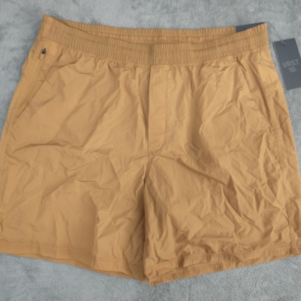 NWT VRST Men's (RN# 104141) 7" All-In Shorts - Palomino Gold Shine - Size XL